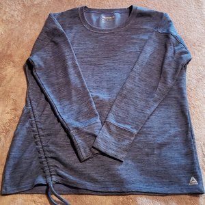 REEBOK WOMENS SWEATSHIRT SIZE XL